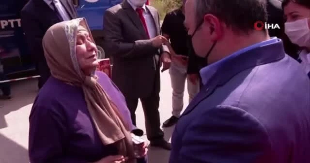 'Erdoğan'ı çok seviyorum' diyerek ağladı