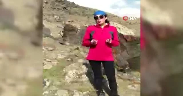 Gelinlik giyip Ağrı Dağı ile evlendi