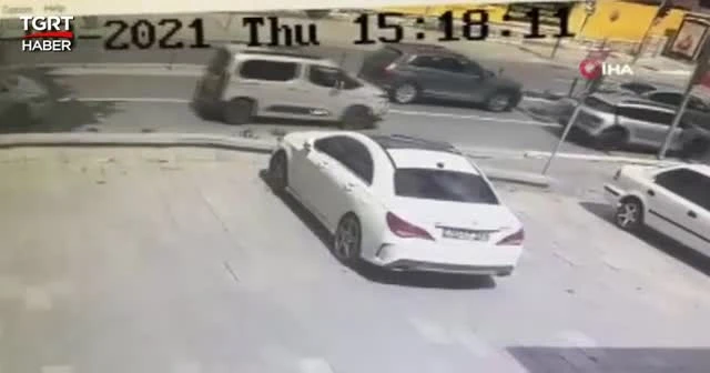 Minibüsün çarptığı çocuk hayatını kaybetti