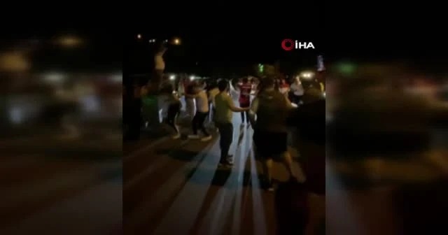 Normalleşmeyi abartıp virüsle dans ettiler