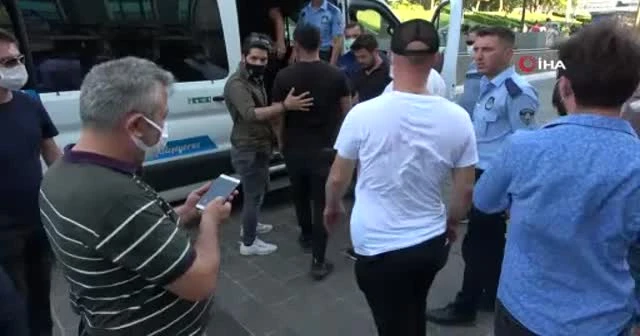 Zabıta ve seyyar satıcılar arasında kavga