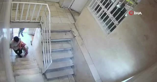 İran'da gardiyanların mahkumlara zulmü