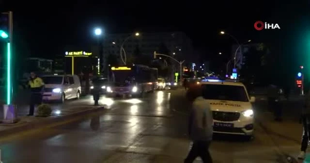2 polisin yaralandığı kaza güvenlik kamerasında