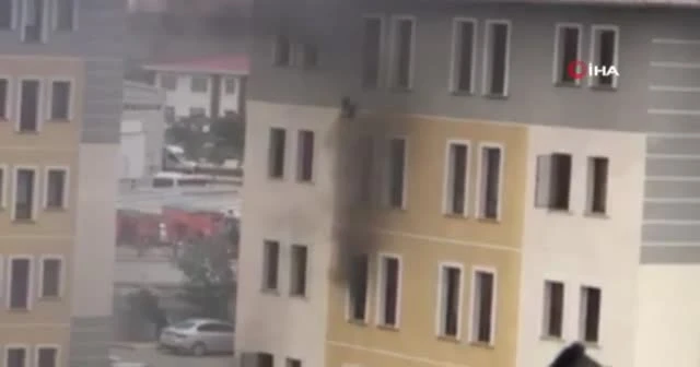 4. kattan önce kızını sonra kendisini attı
