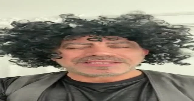Haluk Levent Kızılordu Korosu'yla sahnede