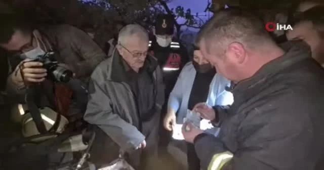 İtfaiyecilerden paralarını bulmalarını istedi