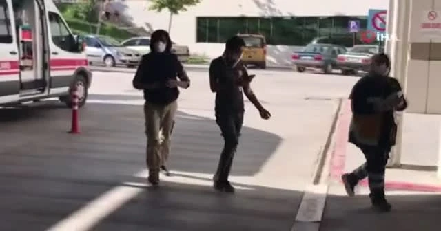 Karaman'da elma işçilerini taşıyan minibüs devrildi