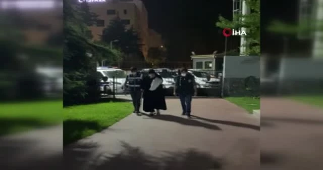 Koltuk değnekli torbacı kadın yakalandı