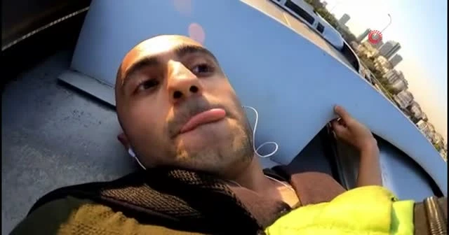 Metrobüs tepesine çıkan Youtuber'ın tehlikeli yolculuğu