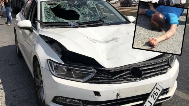 Otomobilin çarptığı genç metrelerce yükseğe uçtu