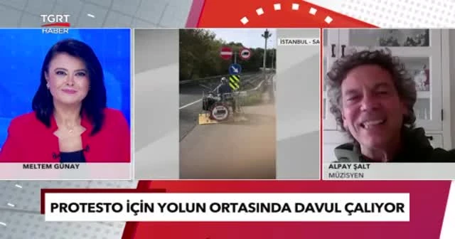 Ünlü bateristten ilginç yol protestosu! 'Anlayamayana davul zurna az' dedi