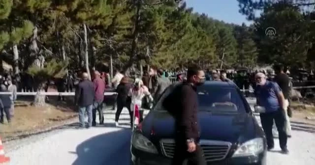 Afyonkarahisar'da öğrenci servisi devrildi