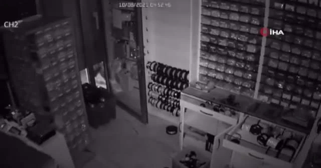 Fatih'te 1 milyonluk liralık gümüş hırsızlığı