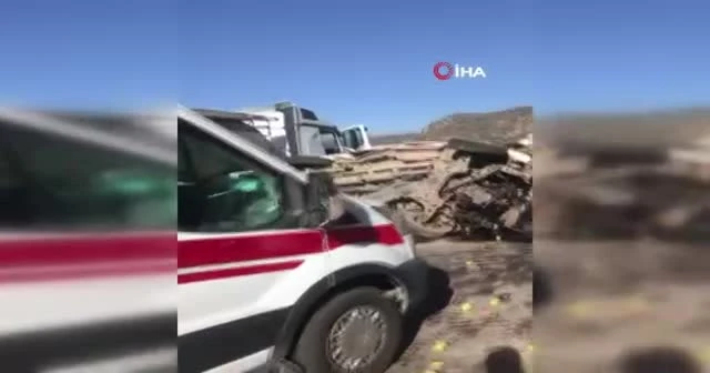 Feci kaza anbean kamerada: 1 ölü, 5 yaralı