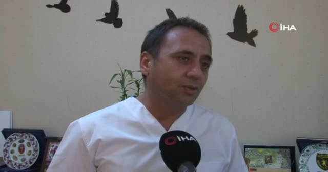 İneğin tekmesiyle veterinerin çenesi kırıldı