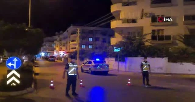 Karısını bıçakla katletti, av tüfeğiyle intihara kalkıştı