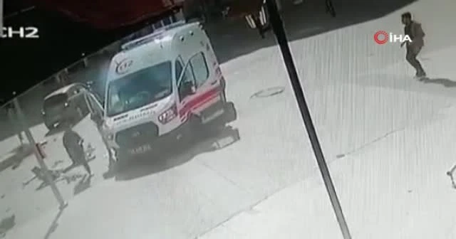 Kazaya şahit olan 2 genç ölümden saniyelerle kurtuldu