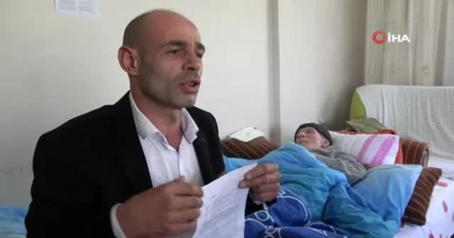 Oğulları boşanan yaşlı çift evsiz kaldı