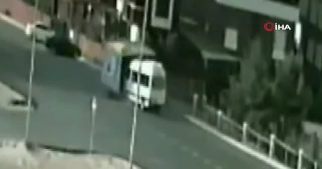 14 kişinin yaralandığı feci kaza kamerada