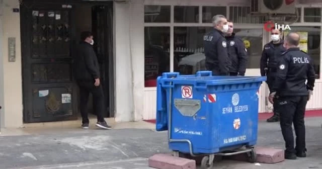 Adana'da bir haftada ikinci baba cinayeti! Oğlu, boğazını keserek öldürdü