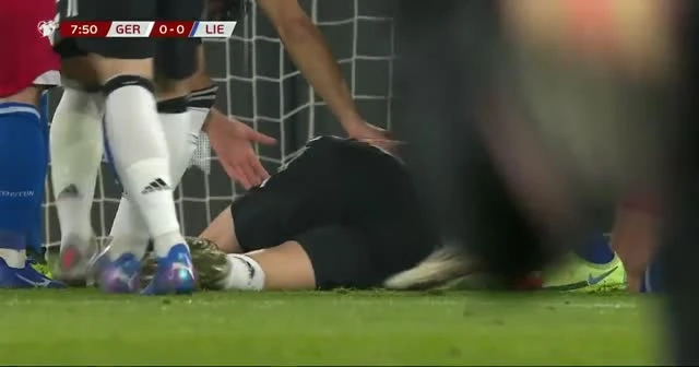 Bu faul değil adam öldürmeye teşebbüs! Almanya maçında akıl almaz müdahale