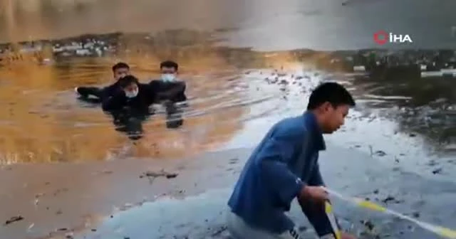 Buz tutan göle düşen 9 yaşındaki kızı üniversite öğrencileri kurtardı