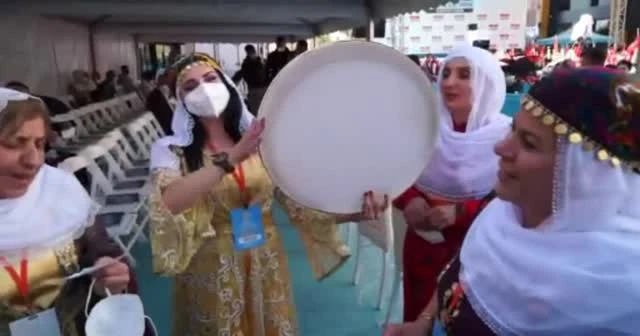 Erdoğan Kürtçe şarkılarla karşılandı
