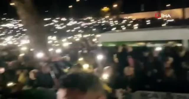 İtalya’da binlerce kişi Yeşil Geçiş sertifikasını protesto etti