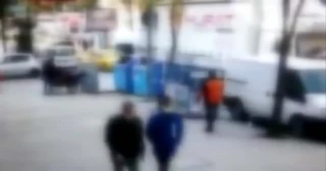 Kamyonun altında kalan minik kız öldü