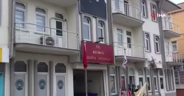 Kıyıköy Belediyesi'ne usulsüzlük ve rüşvet operasyonu