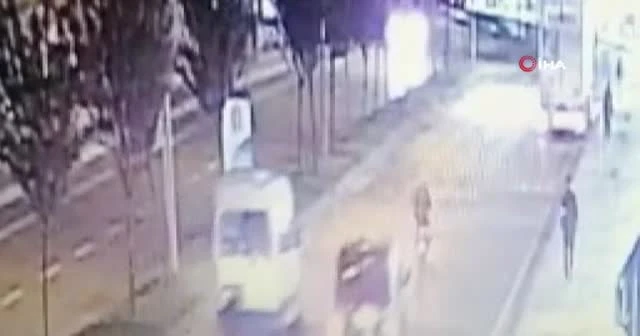 Minibüste silahlı gasp: İki kişi 2 milyon 250 bin lirayı çalıp kaçtı