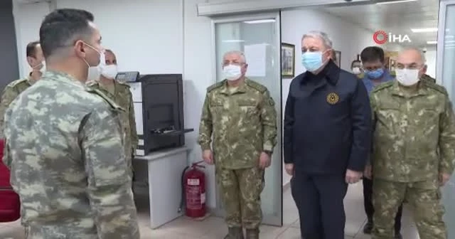 Bakan Akar TSK komuta kademesi ile Suriye sınırında