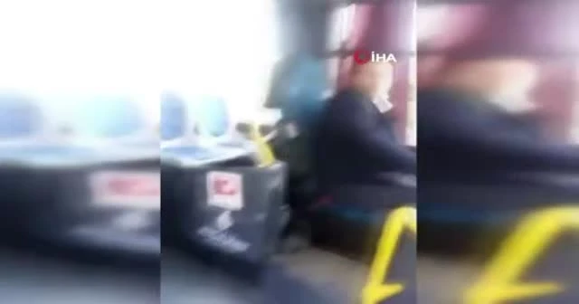 İETT şoförü yolcuya bıçak çekti! Şoför değil maganda!