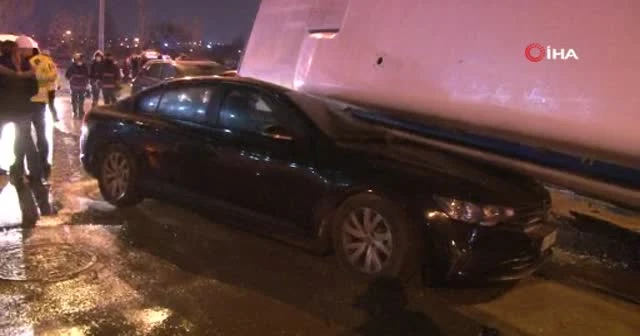 Ankara’da EGO otobüsü devrildi!