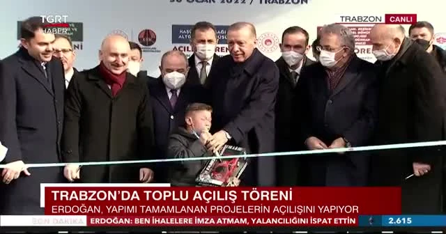 Erdoğan'ın elinden aldı mikrofonu Kılıçdaroğlu'na tepki gösterdi