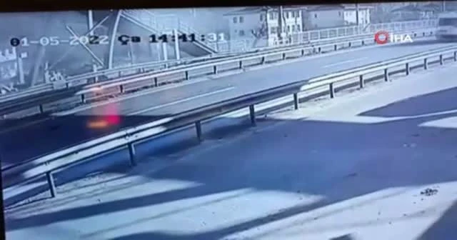 Hafif ticari aracın devrildi: 1 ölü