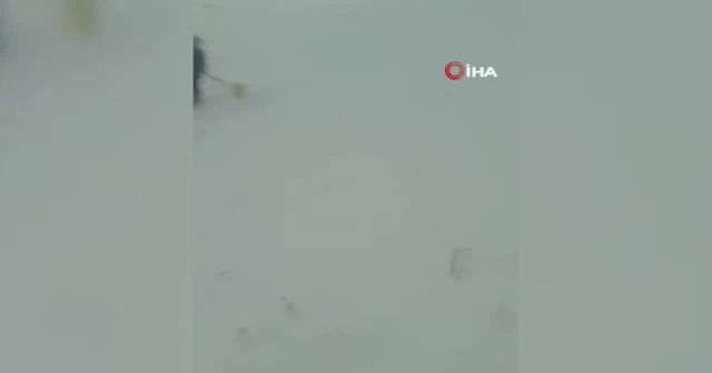 Hakkari'de şehit naaşı için köylüler seferber oldu: Kar ve tipiye göğüs gerdiler