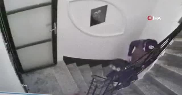 Otelde dehşet anları kamerada: Misafiri tarafından 5 yerinden bıçaklandı