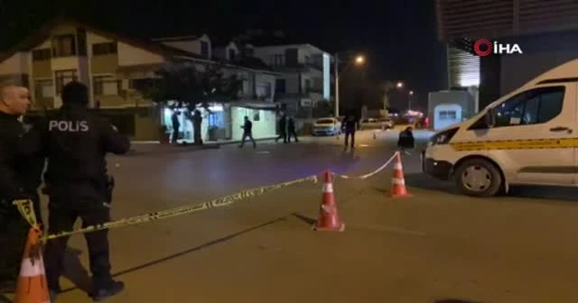 Silahlı saldırgan AVM'de dehşet saçtı
