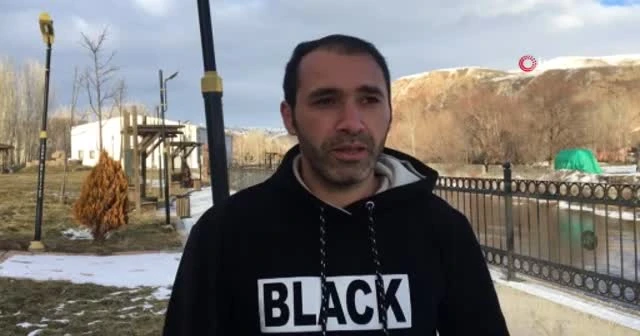 Sivaslıların Manuş Baba’ya tepkisi devam ediyor: Dondurucu soğukta şınav çekti
