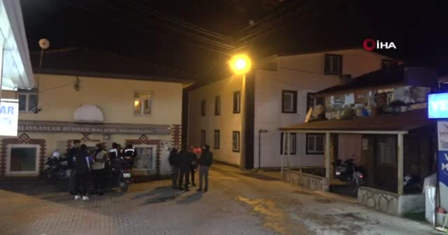 Çocuklarının gözleri önünde eski eşi ve ailesini bıçakladı