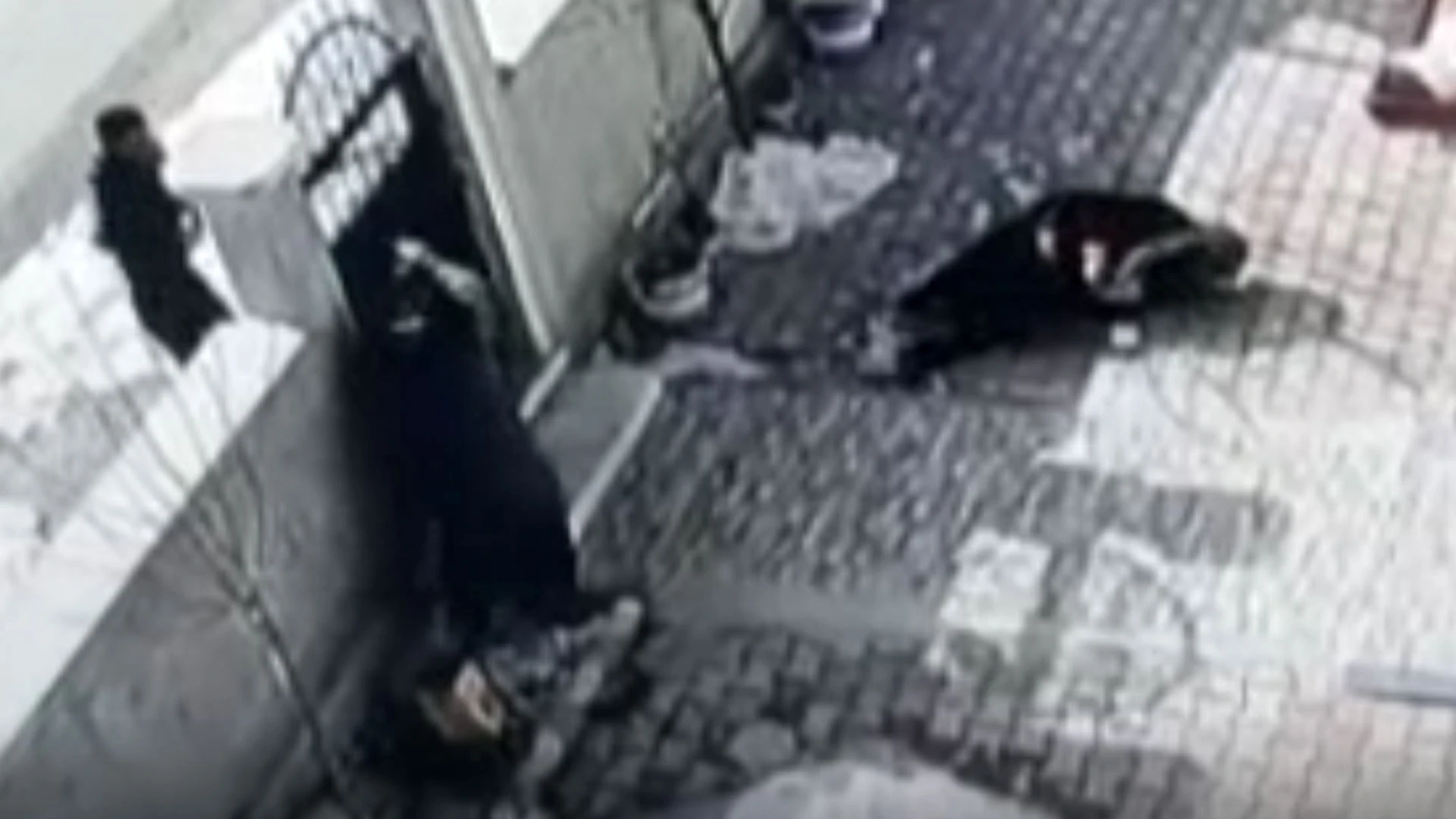 Eşi tarafından kurşunlanan kadın ve annesinin son halleri yürekleri sızlattı