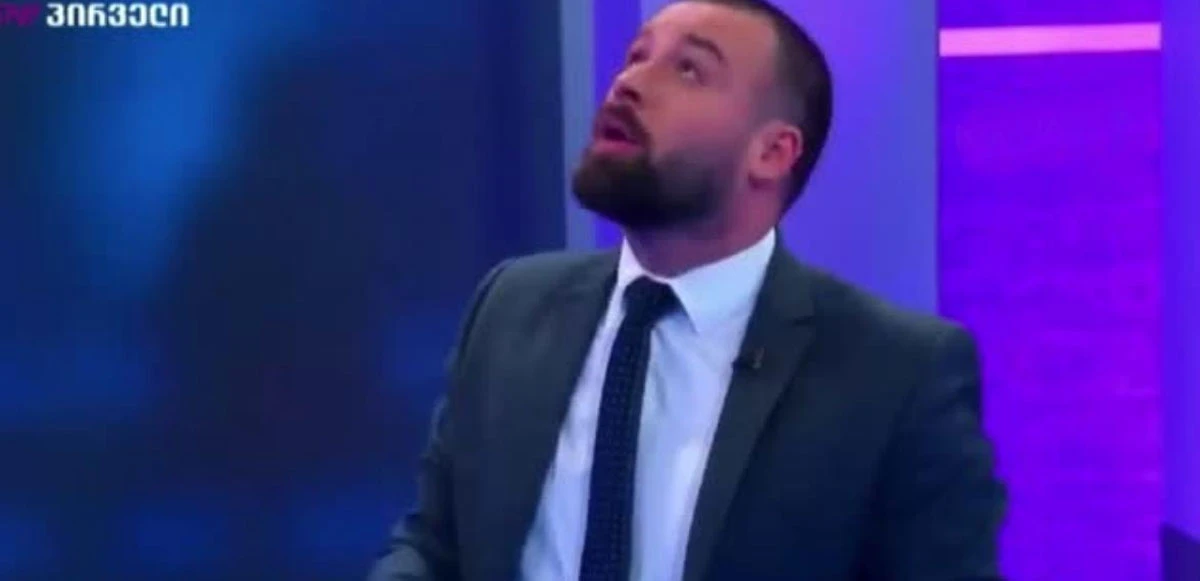 Gürcistan'da deprem anı kamerada