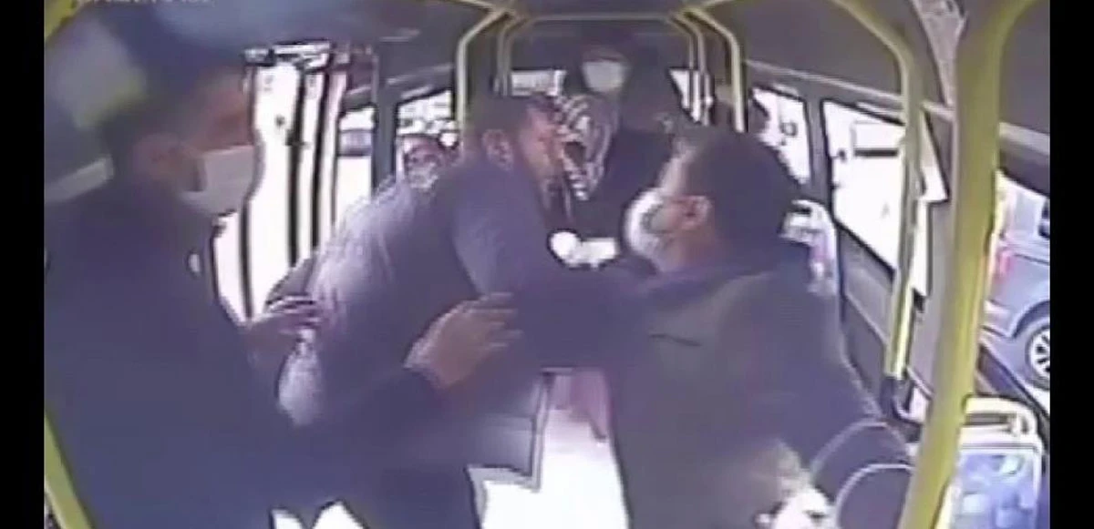 Minibüs şoförüne 'yüksek hız' yumruğu