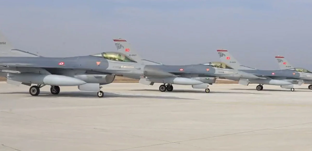 MSB F-16’ların muhteşem görüntüsünü paylaştı! 30.000-35.000 fit irtifa