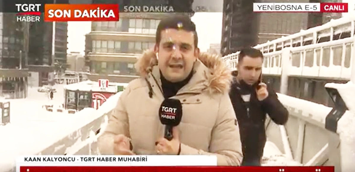 1987 Mart kışına dönüldü! İstanbul'da bazı noktalarda trafik kilit!