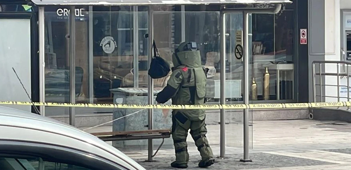 Otobüs durağında unutulan çanta fünye ile patlatıldı