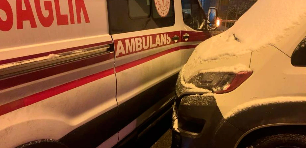 Yokuş aşağı giden tır zincirleme kazaya neden oldu