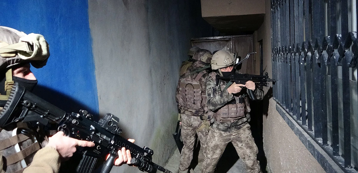 Mersin'de DEAŞ'a şafak operasyonu