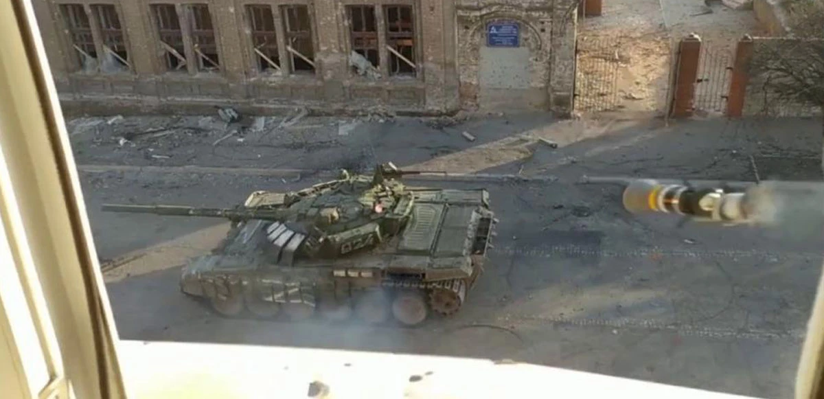 Rus tankı el tipi tanksavar ile vuruldu